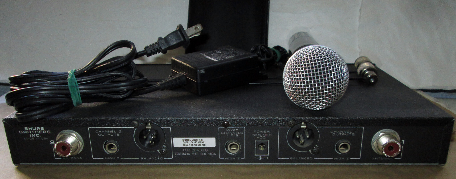 SHURE LX88IIG, LX2CG 186.200MHz SM58 Wireless Handheld Microphone