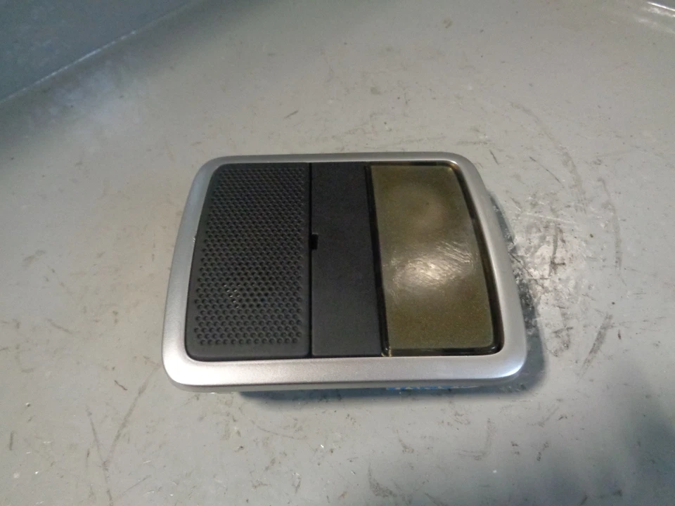 Range Rover L405 Rear Interior Roof Light 2013 to 2017 - Image 2 of 4