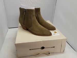 narrow fit ankle boots