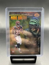 Jeremy Hill/Mark Walton Panini Illusions Gold Numbered /499 Rookie Card 2018 #26. rookie card picture