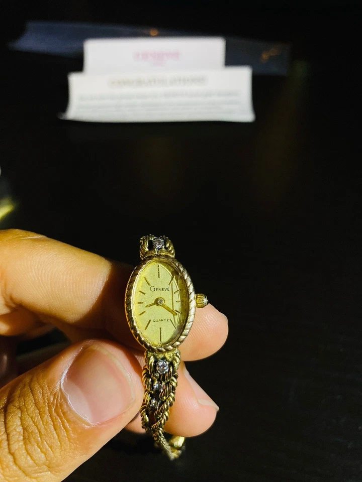  Vintage Geneve Swiss Ladies Watch – 14K Solid Gold with 6 Diamonds, Quartz. - Image 4 of 4