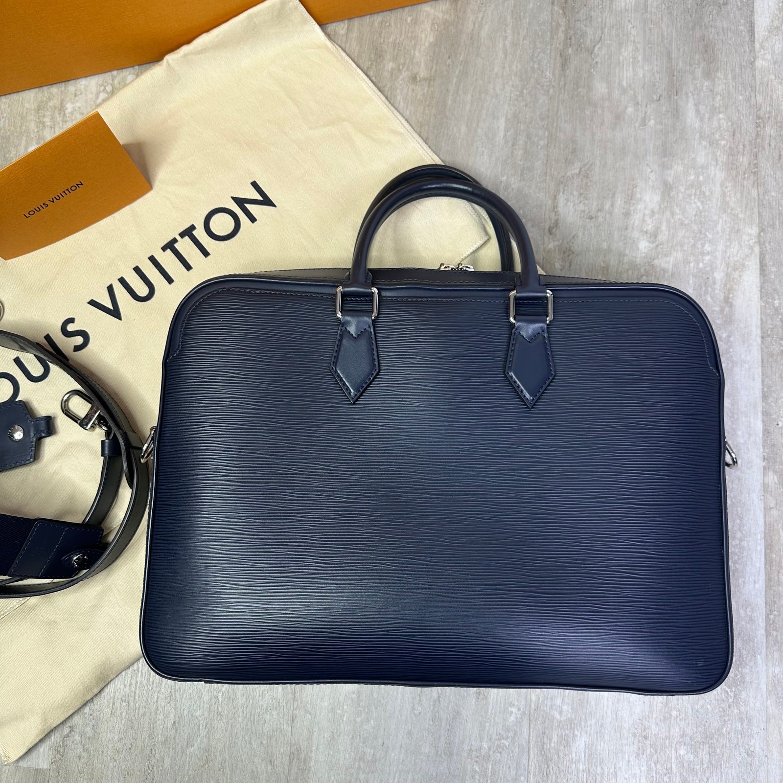 Louis Vuitton Dandy MM Briefcase Messenger In Epi Blue Marine image 3
