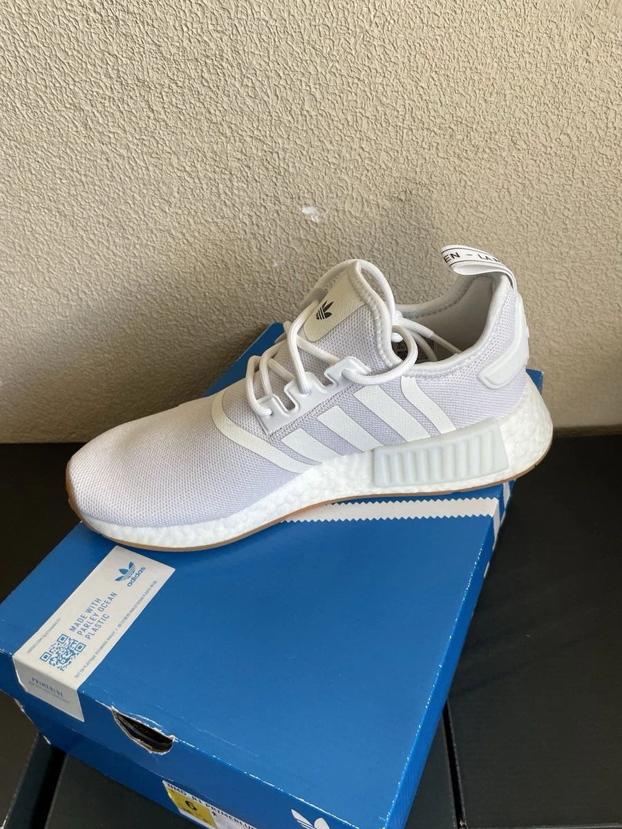 adidas gazelle silver green womens Adidas Men's NMD R1 Shoes