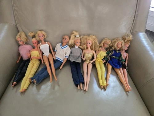 Lot of 9 Vintage Barbies (1966)  and Ken (1968) Mattel Dolls Collection