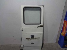 Porte arrière et accessoires Nissan TRADE