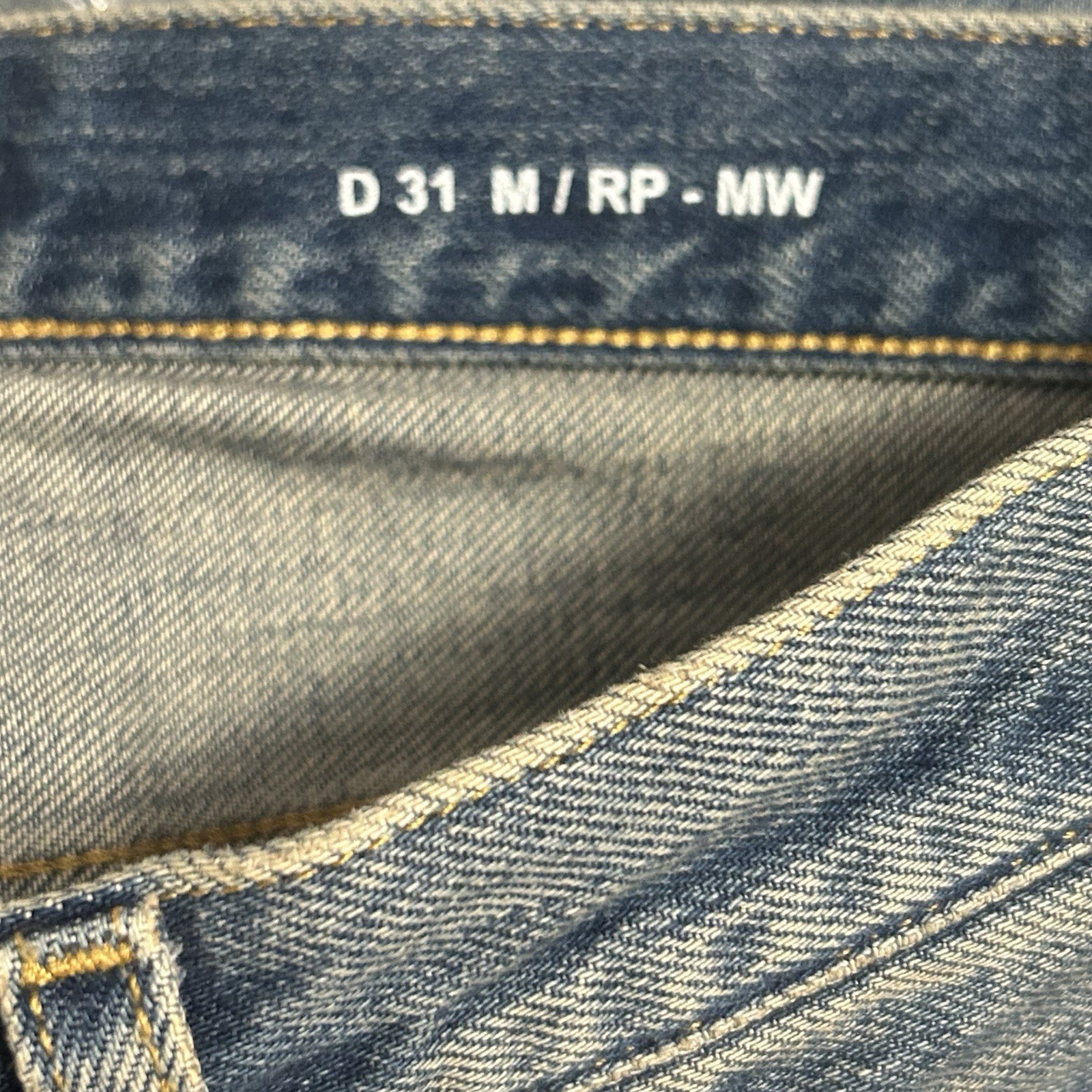 Jeans Saint Laurent Relaxed taglio dritto taglia 31 nuovi