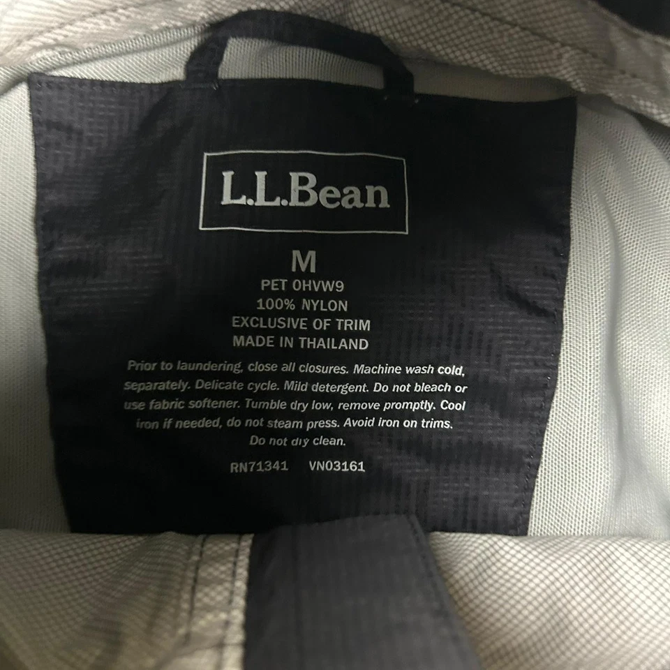 LL Bean Jacket Womens MP Black Nylon Full Zip Hooded Belted Lightweight Raincoat - Image 2 of 4