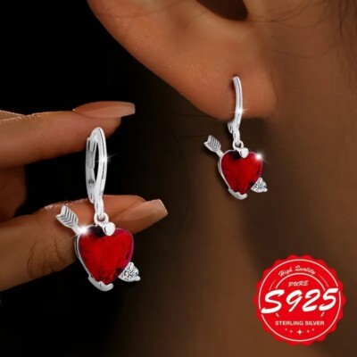 Paar rote Herz- und Pfeil-Ohrringe für Damen, S925-Sterlingsilber, glänzend