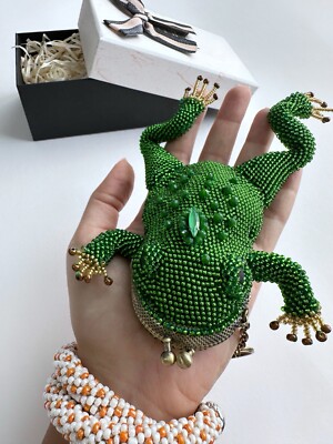 Coin Purse Frog wallet Knitted Beaded Keychain Braided Green Natural Beaded Frog