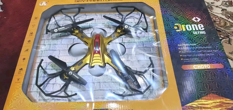 Syma Sky Phantom ch090w Drone 4 CH 2.4 GHz Remote Control Drone Complete in Box - Image 2 of 4