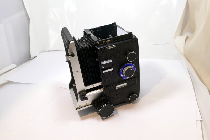 Mamiya C330 PROFESSIONAL Body マミヤ プロフェッショナル 二眼レフ