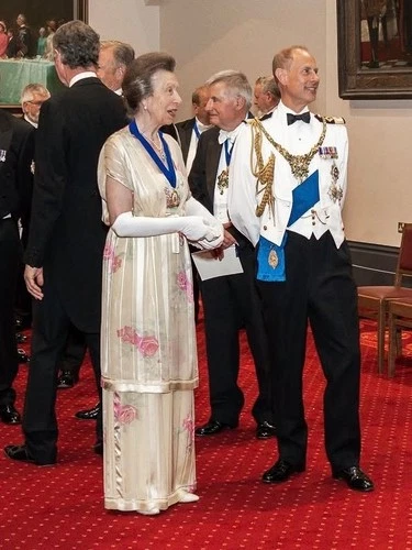 HRH Princess Anne Prince Edward Size 5 x 7 Photograph (1)