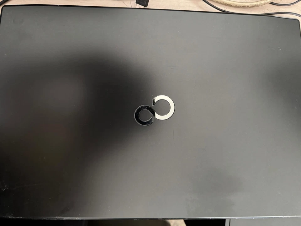 FUJITSU LIFEBOOK A544 CPU I3 - NON TESTATO - no RAM no hard disk no dvd- fattura - Immagine 3 di 4