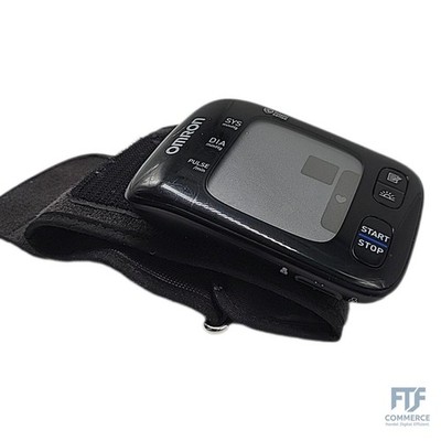 OMRON RS7 , digitales Handgelenk-Blutdruckmessgerät. 1× Aufbewahrungsbox fehlt.