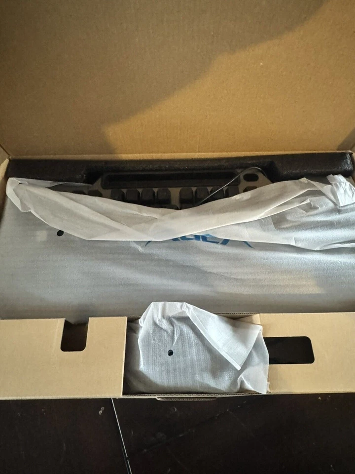 AULA Keyboard, T102 104 Keys Gaming Keyboard and Mouse Combo with RGB Backlit - Image 2 of 4