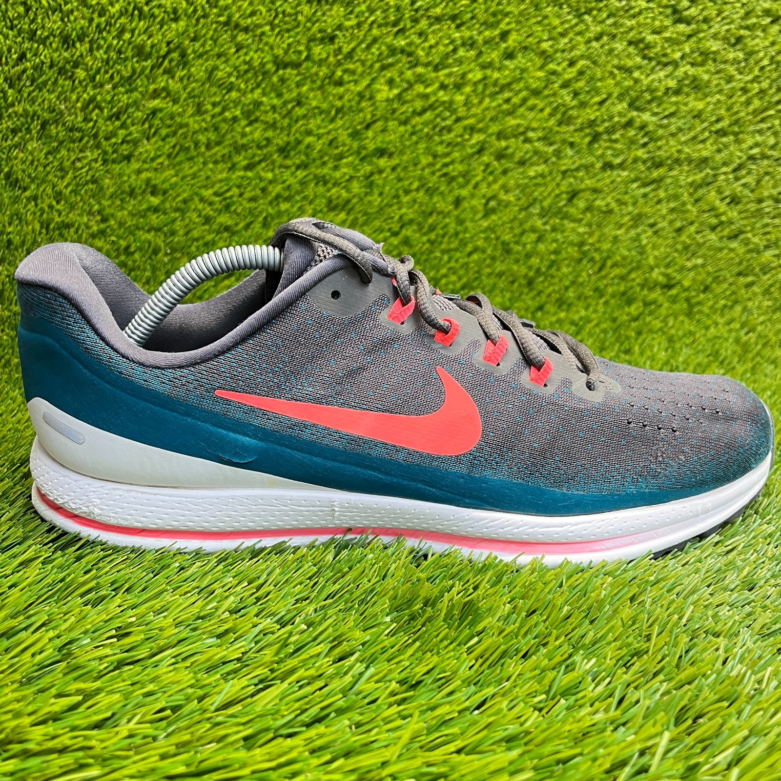 SAOLA Scarpe da corsa sportive Nike Air Zoom Vomero 13 da uomo taglia 11 5 grigio rosa sneakers