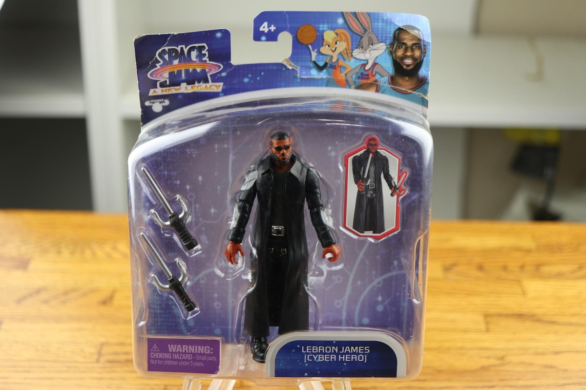 Space Jam: A New Legacy - Lebron James (Cyber Hero) Baller Action