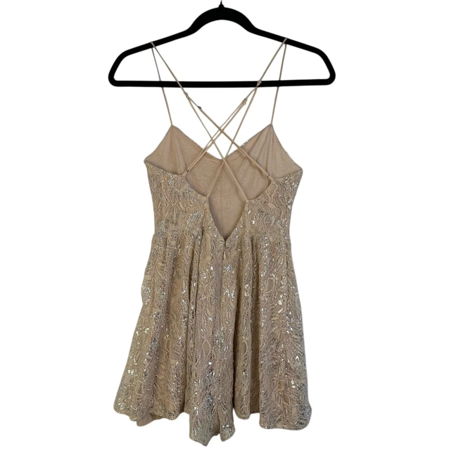 Mameluco Kimchi Azul Rosa Beige Encaje Plata Oropel Talla 2 Correa de Espagueti Cruzada  Foto 3 de 4