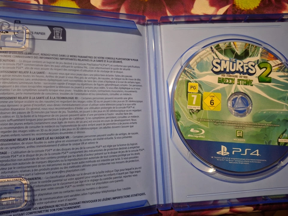 LES SCHTROUMPFS 2 LE PRISONNIER DE LA PIERRE VERTE PS4 FR OCCASION (GAME IN ENGL, photo 3 sur 3
