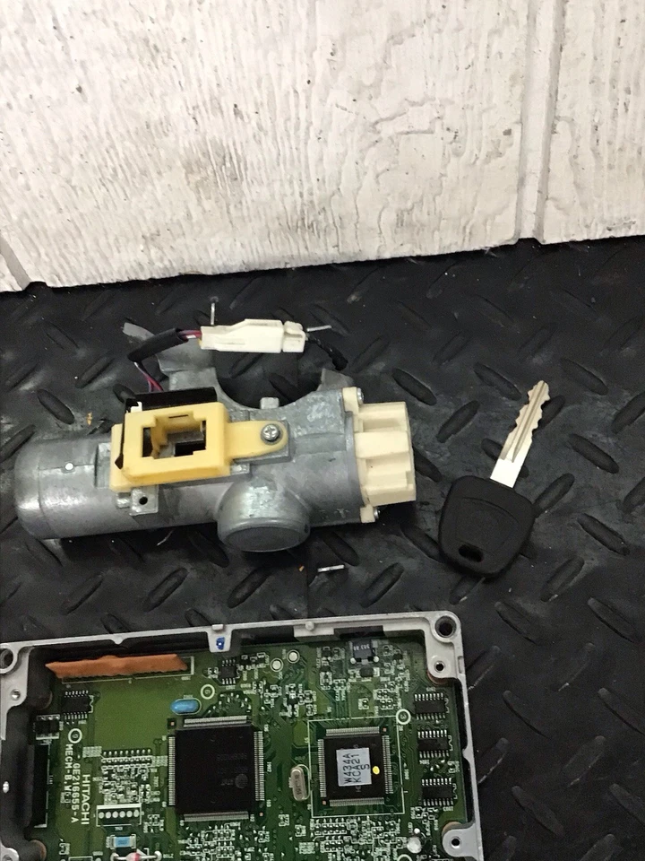 OEM 1998 Nissan Pathfinder 3.3L ECM Engine Computer Switch Immobilizer MECM-W434 - Imagem 3 de 4