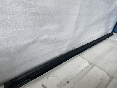 Genuine Ford Fiesta Mk7 Front Door Belt Outer Weatherstrip 1763368  