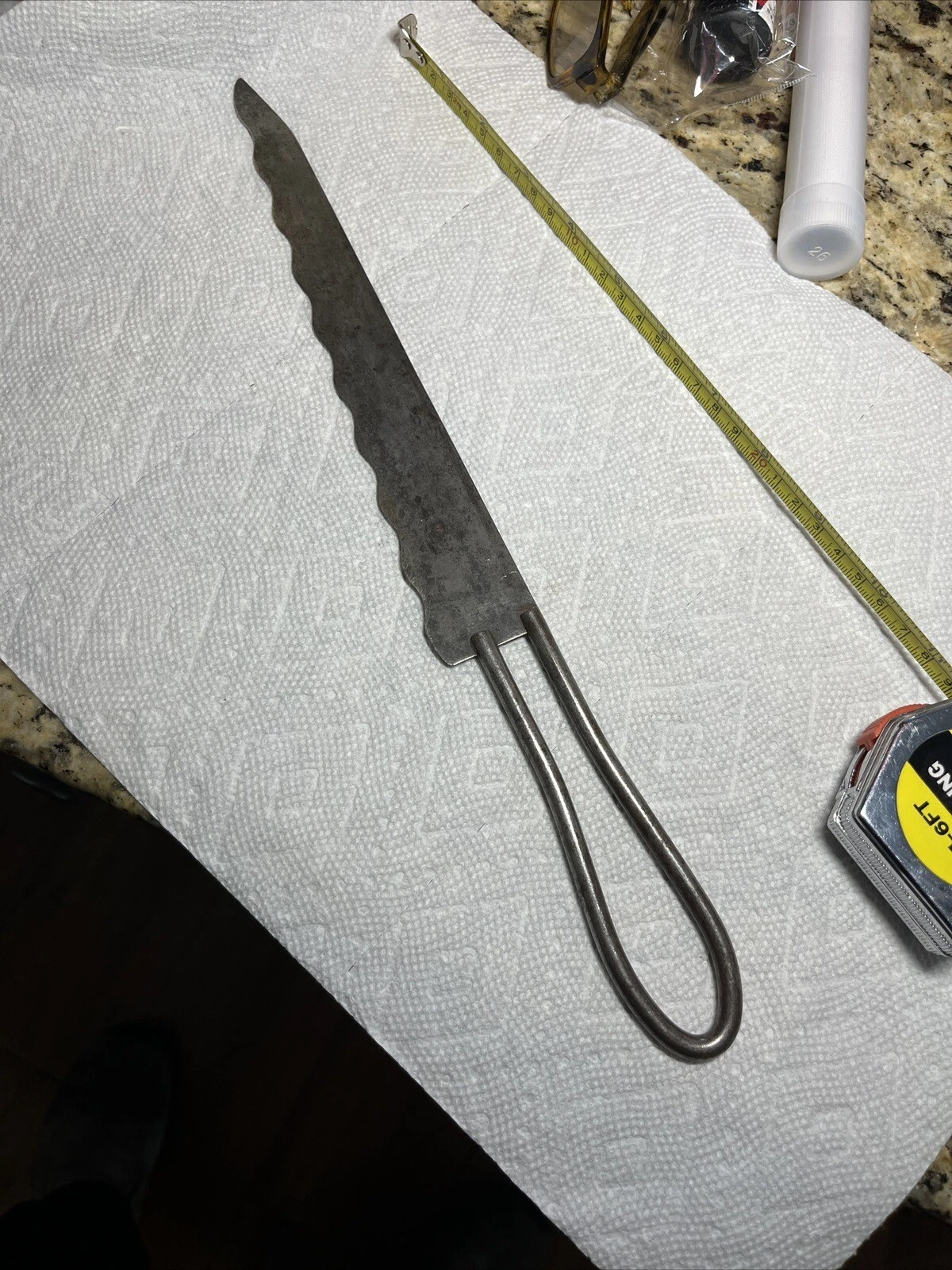 RARE. Buckeye ANTIQUE 14” Long SERRATED BREAD / SLICING KNIFE NAME FADED A BIT