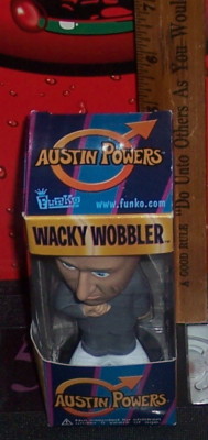FUNKO WACKY WOBBLER AUSTIN POWERS MINI ME MINI BOBBLEHEAD LIMITED