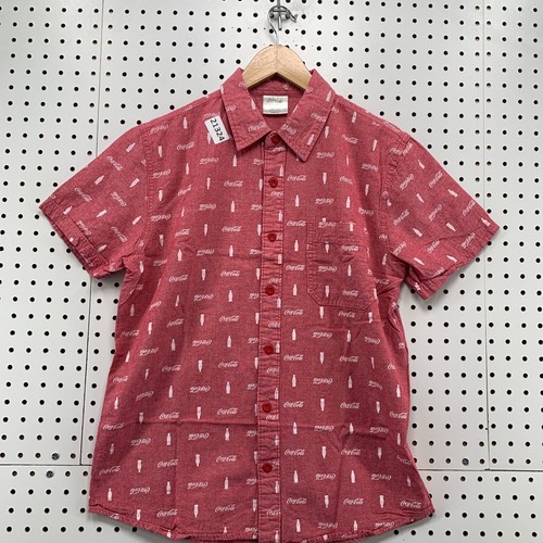 Coca Cola Button Shirt Red All Over Print Logo Short Sleeve Adult Small 19.5x28 - Picture 5 of 15