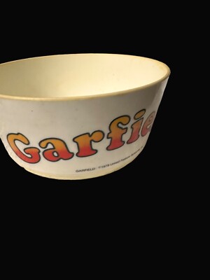 Garfield 1978 United Feature Syndicate Plastic Bowl DEKA Cartoon Graphics