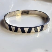Taxco 925 Sterling Silver Black Onyx Inlay Bangle Bracelet – Modernist 36g 7”