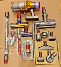 DYSON V15 DETECT CORDLESS STICK VACUUM CLEANER EXTRA ACCESSORIES.