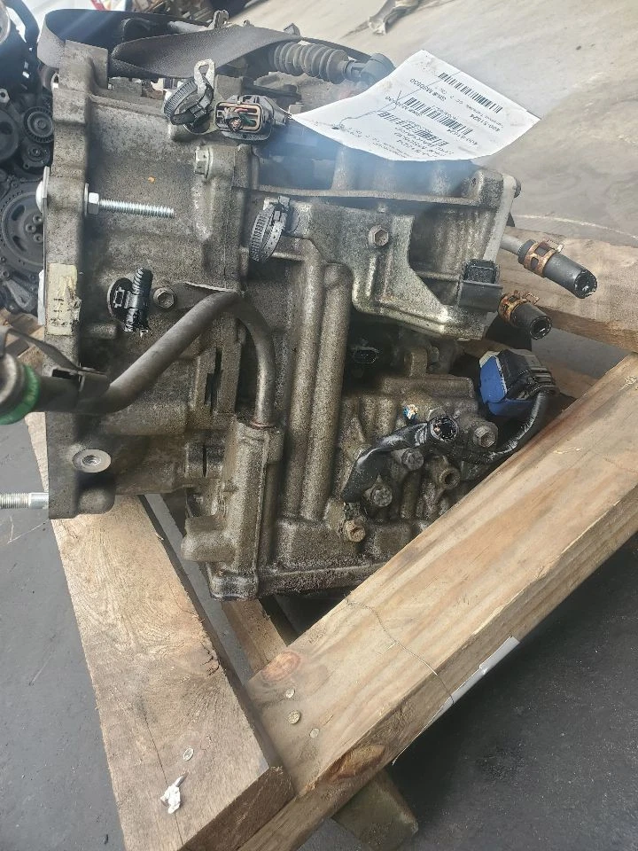 Used Automatic Transmission Assembly fits: 2010 Suzuki Kizashi AT 2.4L CVT AWD G Foto 2 de 4