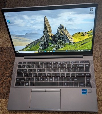 HP ZBook Firefly 14 Inch G8 Workstation i5 11th Gen 4 GB RAM 256 GB SSD w/ AC