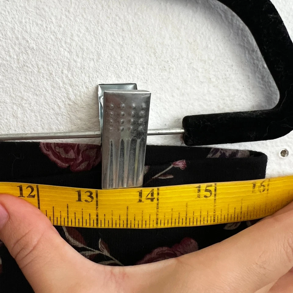 Pantalones acampanados tórridos negros florales talla 1X Boho retro hippie Foto 3 de 4