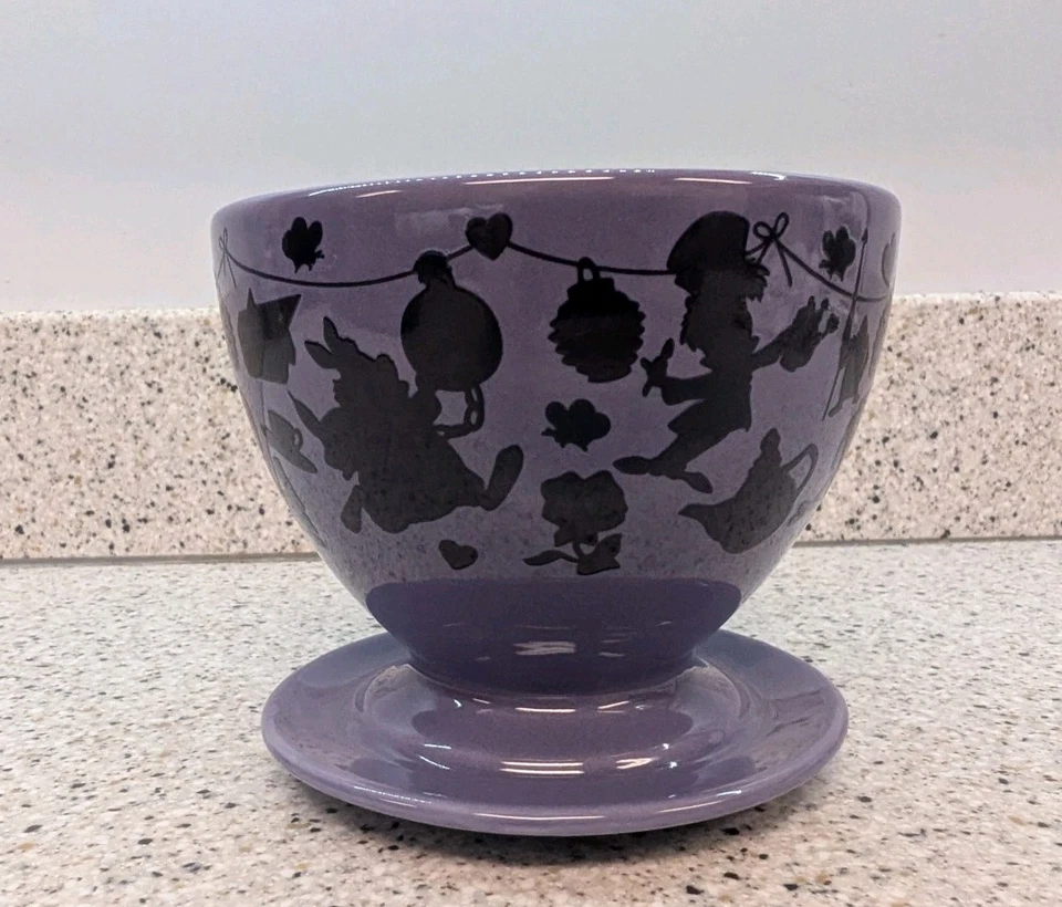 Disney Alice in Wonderland Color Changing 13 oz Mug Teacup - Image 4 of 4