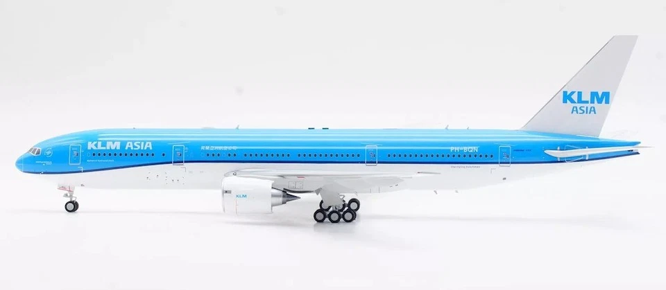 KLM Asia / Boeing 777-200 / PH-BQN / IF772KLA0924 / 1:200 *ÚLTIMAS PIEZAS* Foto 4 de 4