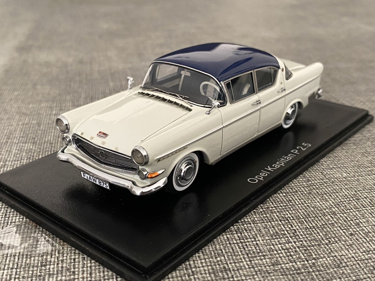 Brekina 20758 - Opel Kapitän A grau, 1964