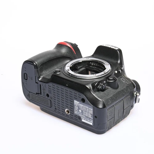 Nikon D7200 schwarz gebraucht Zustand Gut - Bild 3 von 5
