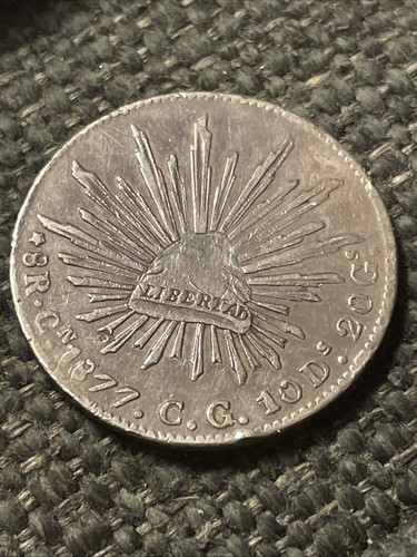 1877 Cn CG SILVER MEXICO 8 REALES CAP & RAYS COIN, Low Mintage 339k!