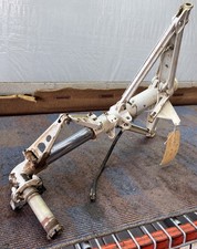 1966 Beechcraft Baron C55 R/H Main Landing Gear
