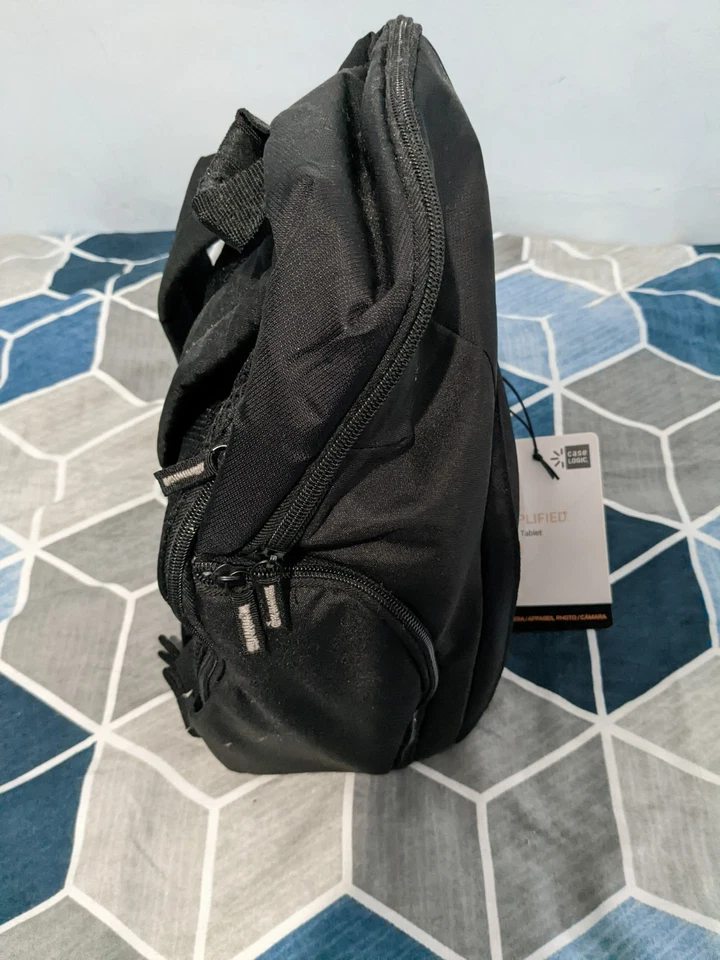 Case Logic Compact DSLR Camera Backpack TBC-411 / WBC-411 • Black - Image 4 of 4