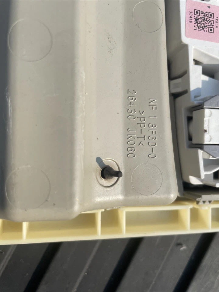 NISSAN ROGUE 2009 TECHO DELANTERO TECHO DOMO LUZ LÁMPARA FÁBRICA Foto 3 de 3