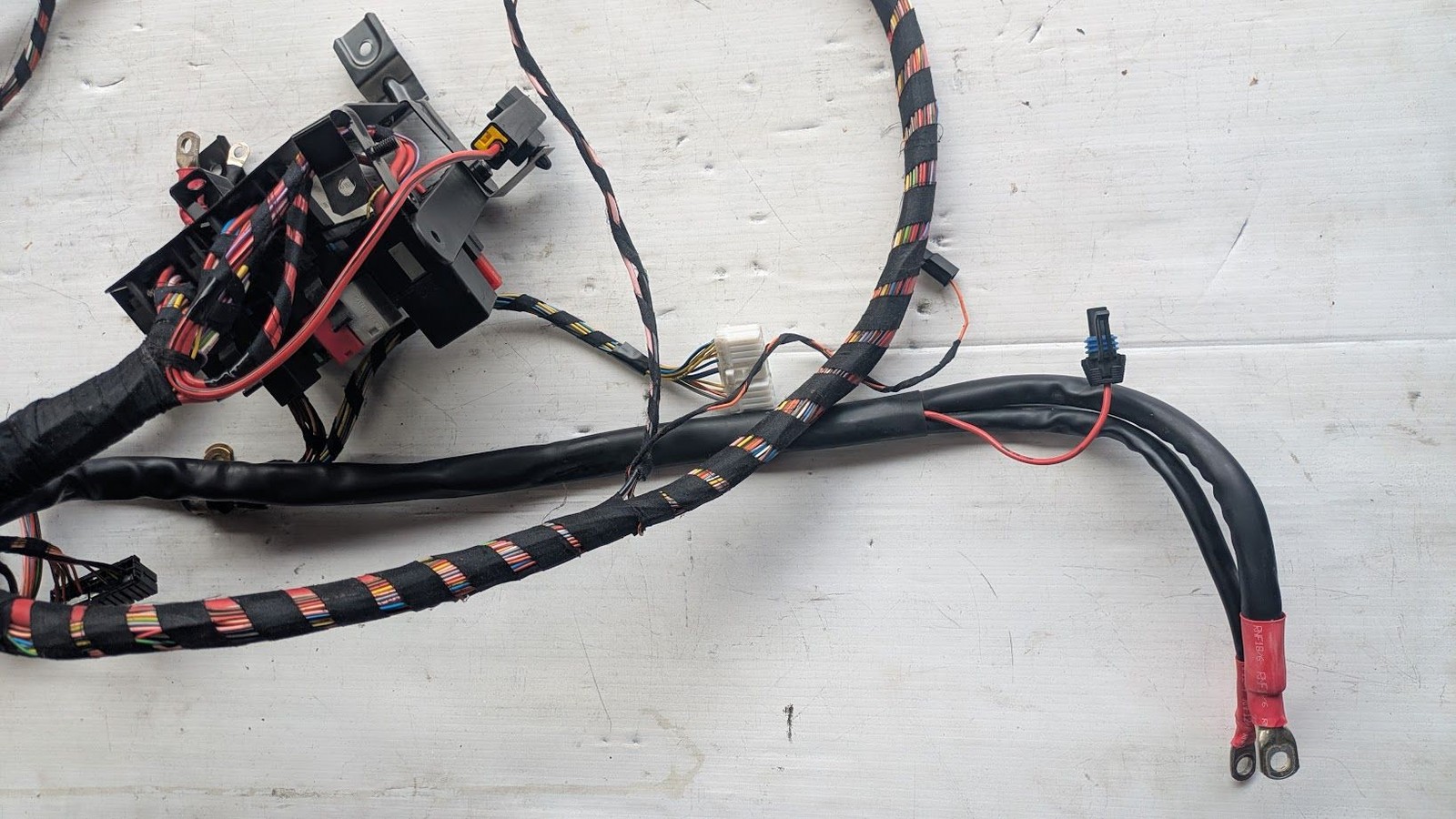 FERRARI 360 SPIDER PART, RIGHT SIDE TUNNEL CABLE 198555
