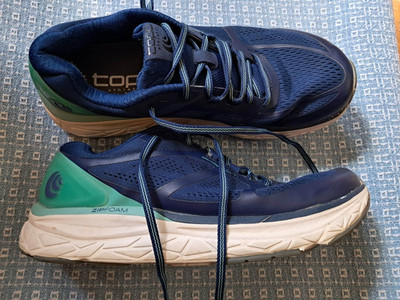 Topo Phantom Athletic Shoes Women's sz9.5 