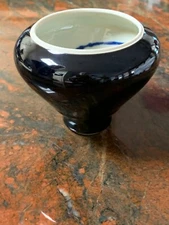 Andrew Maccorkindale pottery signed 1999 Black Glazed Onyx Vessel with swirl