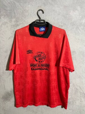Umbro Vintage Jersey Football Shirt Red Black Polyester Trikot