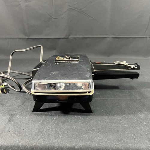 Sunbeam Party Grill Chrome Sandwich Maker Press Model 870 Electric - Picture 8 of 12