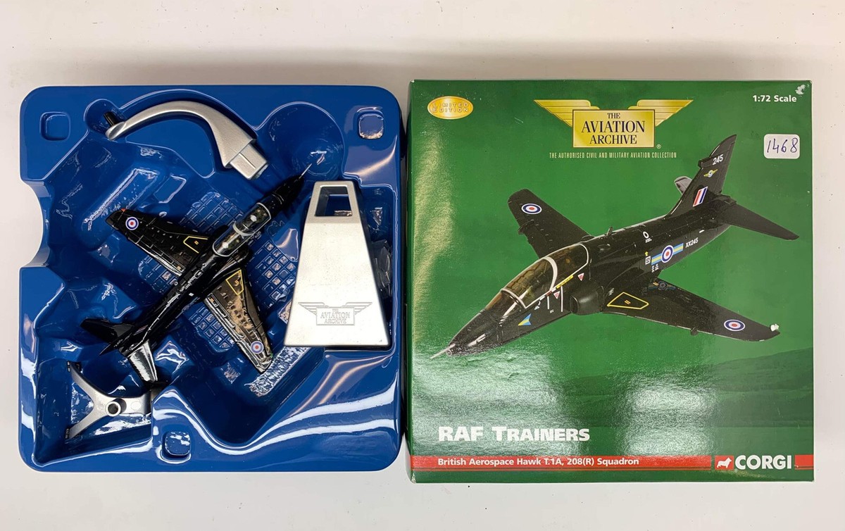 Aviation Arch Corgi 1:72 AA36003 British Aerospace Hawk T.1A '208