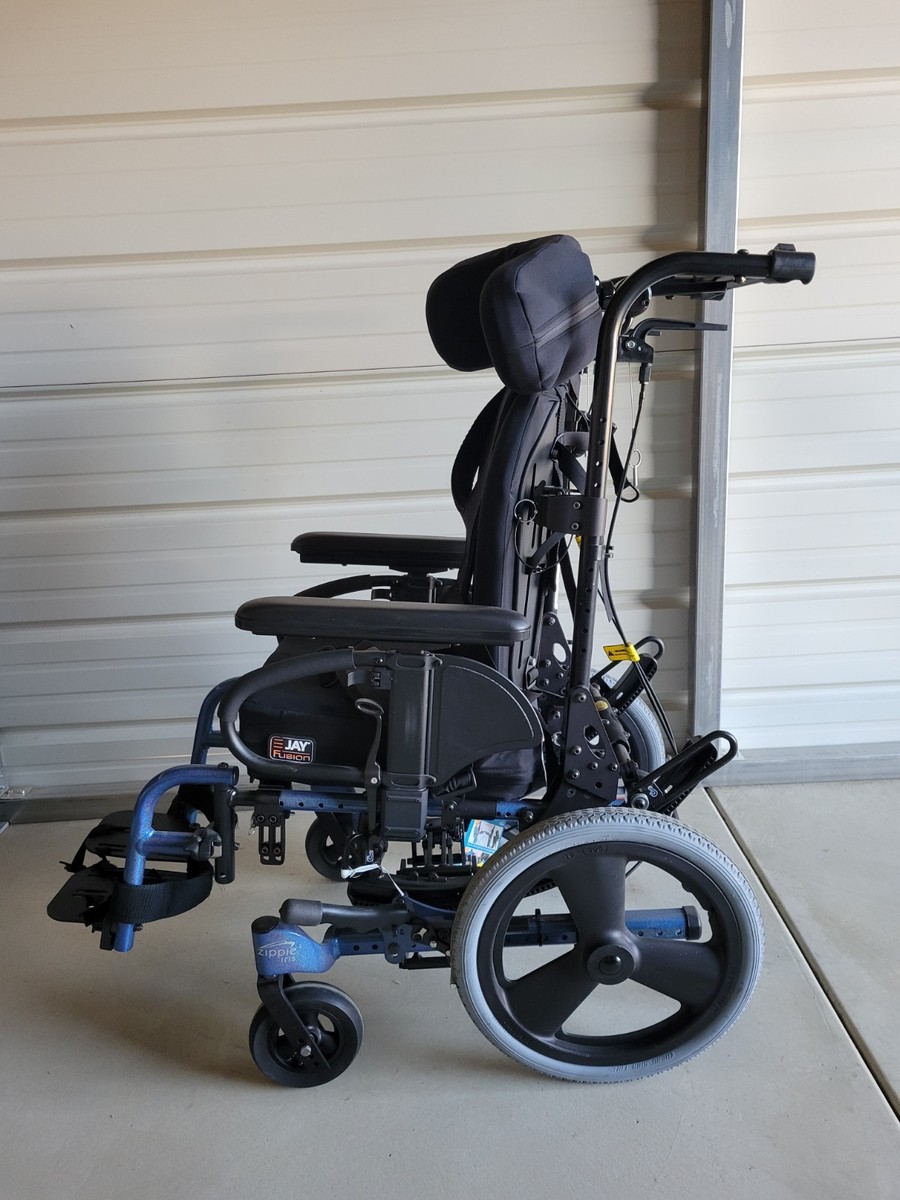 Quickie Iris Zippie Recline Tilt in Space Wheelchair 14 Quickie Iris Zippie Recline Tilt in Space Wheelchair 14