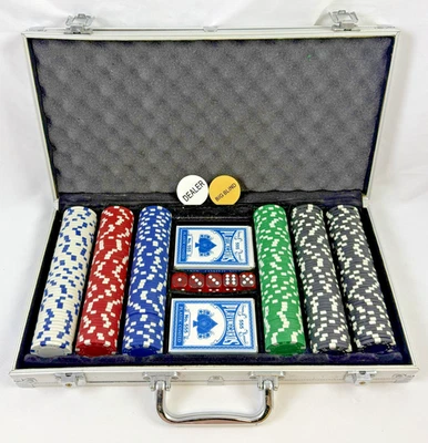 Poker Koffer Set mit 300 Chips Aluminium Koffer Spielkarten Würfel Dealer Button - Bild 1 von 4